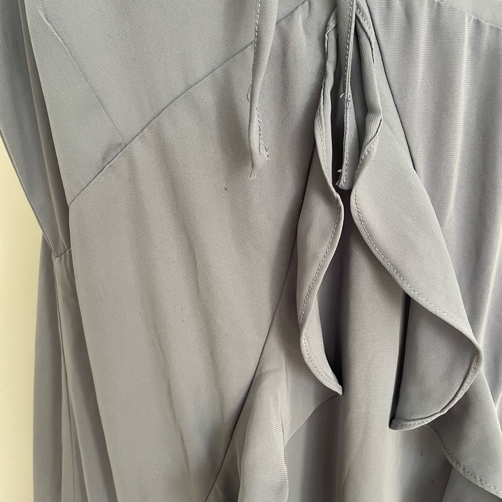Doe & Rae Asymmetrical Gray Ruffle Dress - Picture 3 of 8
